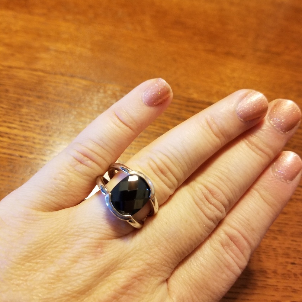 Lia Sophia ring size 8